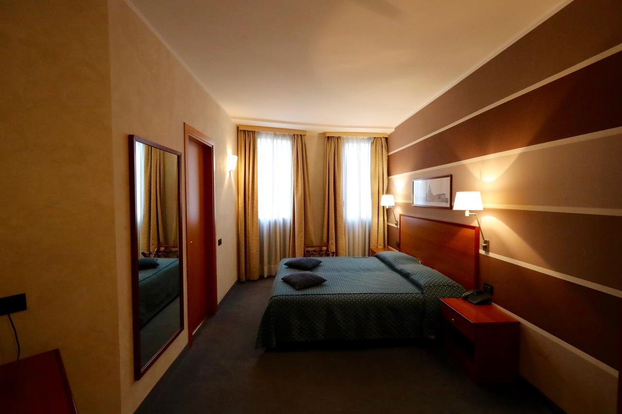 Classic Hotel Tulipano Terni Exterior foto