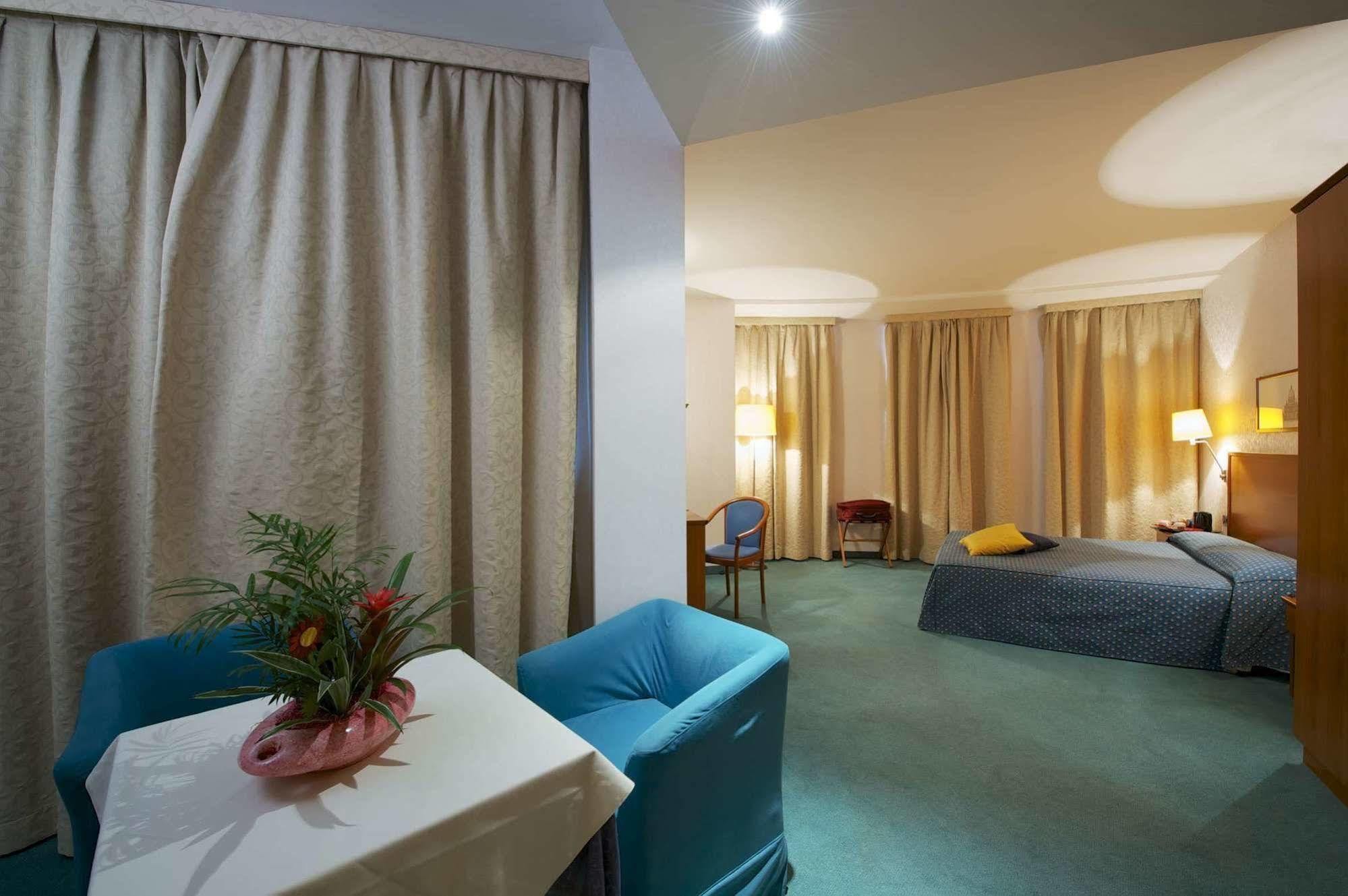 Classic Hotel Tulipano Terni Exterior foto